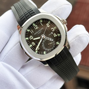 Patek Philippe Aquanaut Travel Time 5164A Siyah Kadran Silikon Kordon ETA